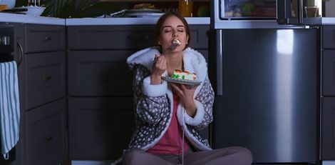 Late-Night Cravings: Is It Hunger or Just Your Brain?