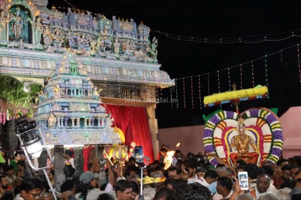 திருவண்ணாமலை தீபத் திருவிழாவை முன்னிட்டு ஸ்ரீ துர்க்கை அம்மன் திருவீதி உலா!