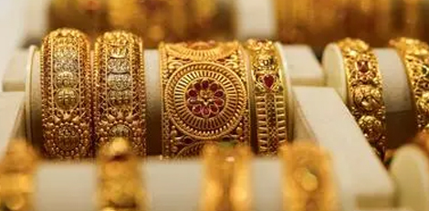 Gold Price Drops Today (Dec 31); Silver Rates Remain Unchanged in Chennai