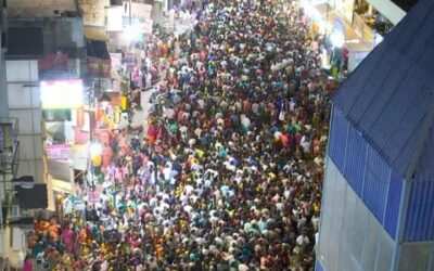 சித்ரா பௌர்ணமி: லட்சக்கணக்கான பக்தர்கள் திருவண்ணாமலையில் கிரிவலம்!